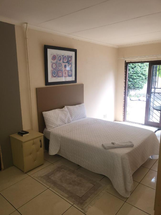Albatrossways Lodge Sandton Luaran gambar