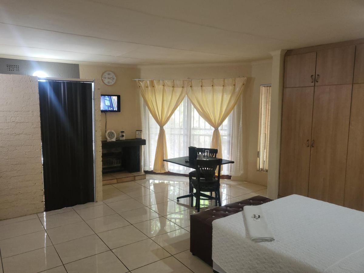 Albatrossways Lodge Sandton Luaran gambar